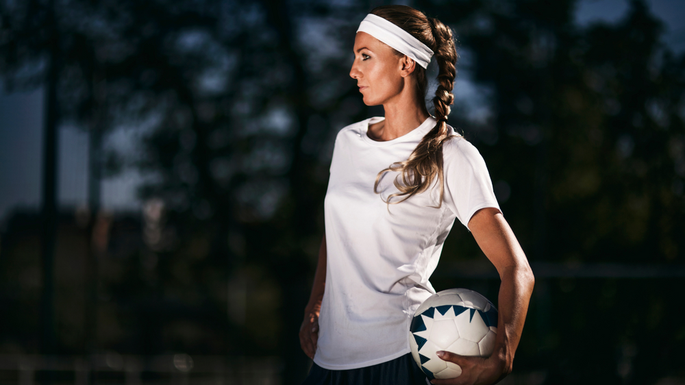 Fyzická a mentální regenerace hráček fotbalu. Doporučení pro praxi.