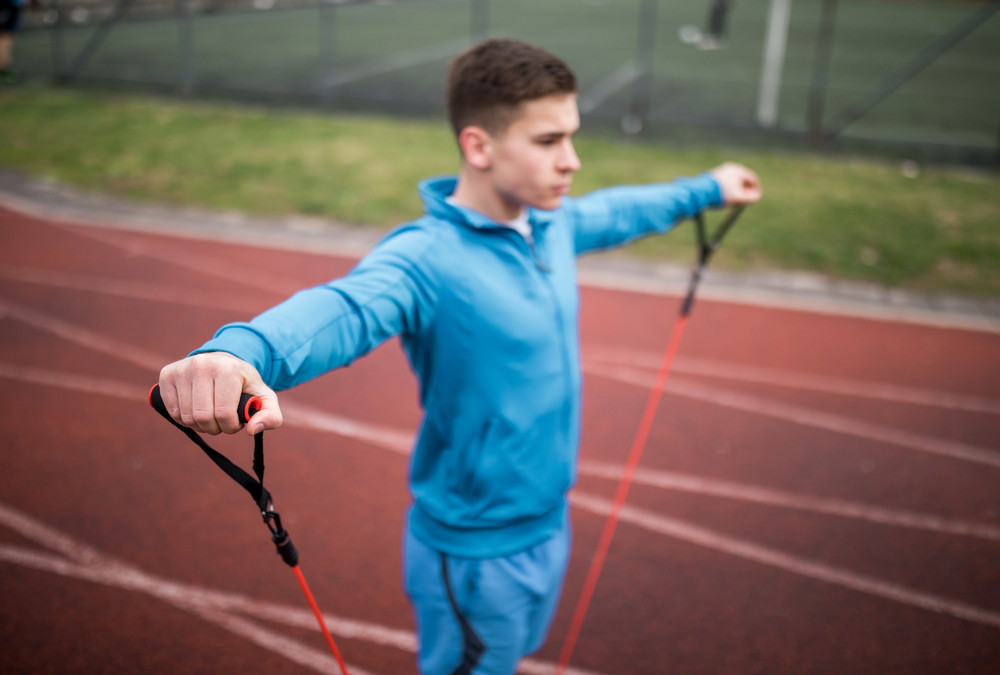 Jeden nebo dva silové tréninky týdně. Jaký je rozdíl ve výkonnostním posunu u mládeže.